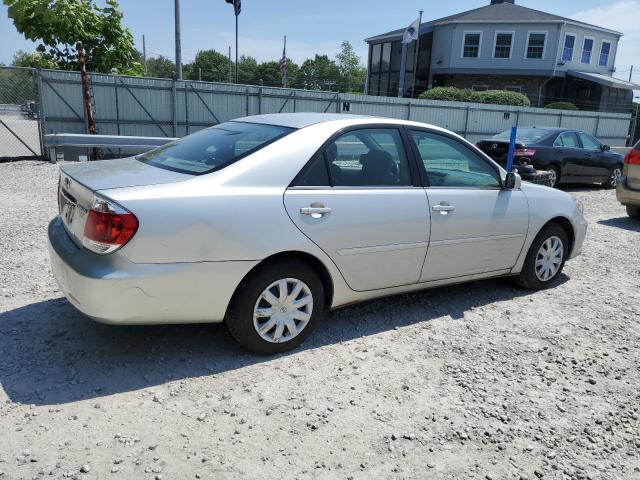 4T1BE32K95U518906 - 2005 TOYOTA CAMRY LE SILVER photo 3