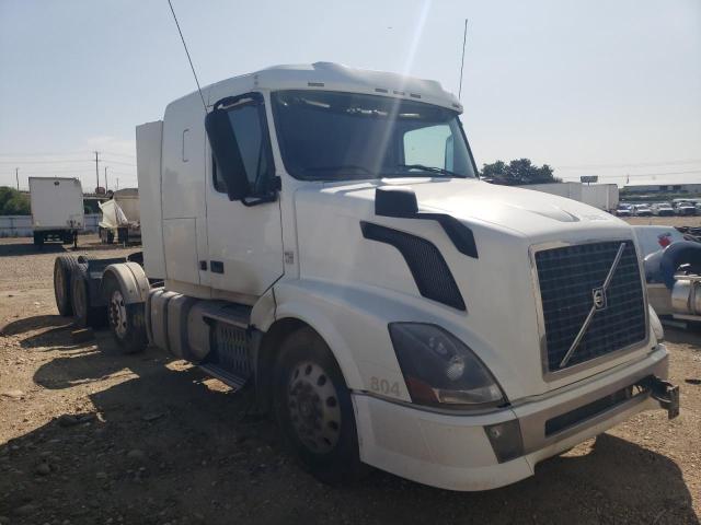 2015 VOLVO VNL VNL, null