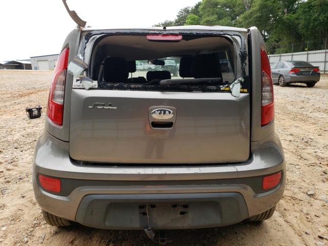 KNDJT2A52D7498958 - 2013 KIA SOUL GRAY photo 6