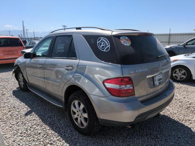 4JGBB22E37A176581 - 2007 MERCEDES-BENZ ML 320 CDI GRAY photo 2