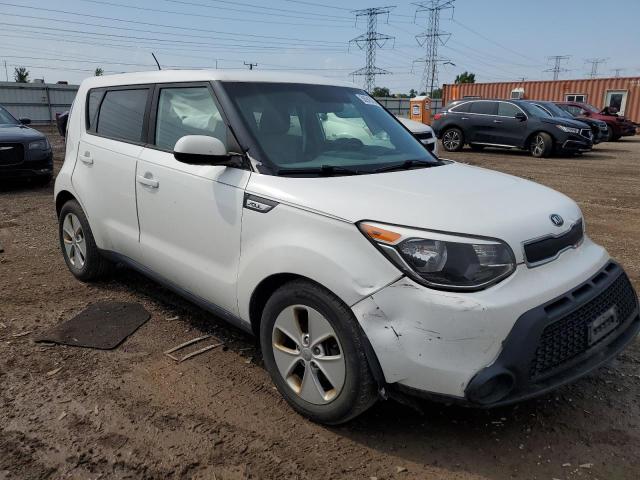 KNDJN2A21G7294978 - 2016 KIA SOUL WHITE photo 4