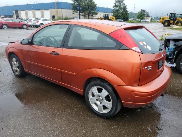 3FAFP31N55R121444 - 2005 FORD FOCUS ZX3 ORANGE photo 2