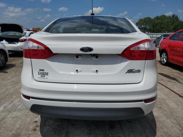 3FADP4BJ2JM105895 - 2018 FORD FIESTA SE WHITE photo 6