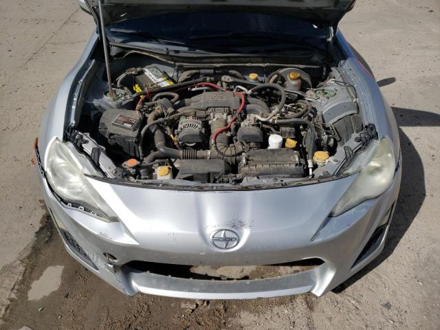 JF1ZNAA13D1707881 - 2013 TOYOTA SCION FR-S 银色 照片 11
