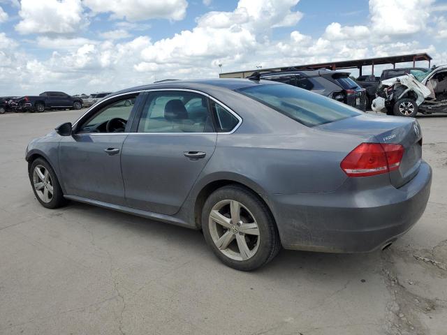 1VWBP7A38CC058458 - 2012 VOLKSWAGEN PASSAT SE GRAY photo 2