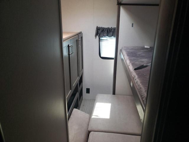 4YDT33520MK410837 - 2021 KEYSTONE PASSPORT TWO TONE photo 5