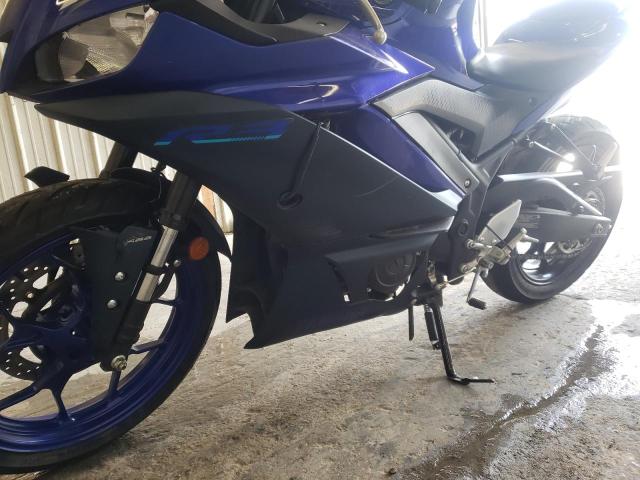 MH3RH18Y8PK009450 - 2023 YAMAHA YZFR3 A BLUE photo 9