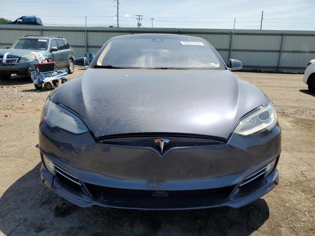 5YJSA1H18EFP56760 - 2014 TESLA MODEL S ნაცრისფერი ფოტო 5