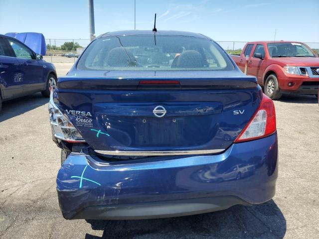 3N1CN7AP5JL867453 - 2018 NISSAN VERSA S BLUE photo 6