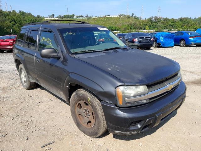 1GNDT13S272112722 - 2007 CHEVROLET TRAILBLAZE LS BLACK photo 1