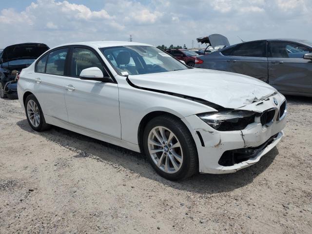 WBA8E5G37HNU44683 - 2017 BMW 320 XI WHITE photo 4