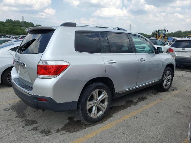 5TDDK3EH0BS060064 - 2011 TOYOTA HIGHLANDER LIMITED SILVER photo 3