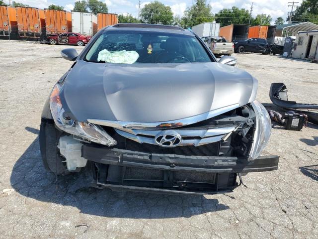 5NPEC4AC1DH682425 - 2013 HYUNDAI SONATA SE 灰色 照片 5