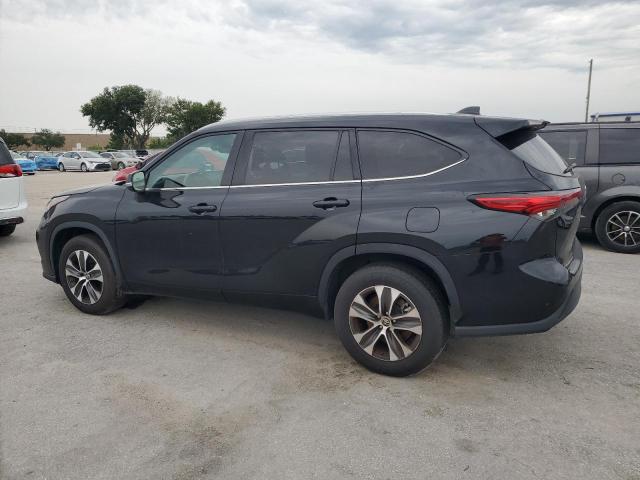 5TDGZRAH4NS127982 - 2022 TOYOTA HIGHLANDER XLE BLACK photo 2