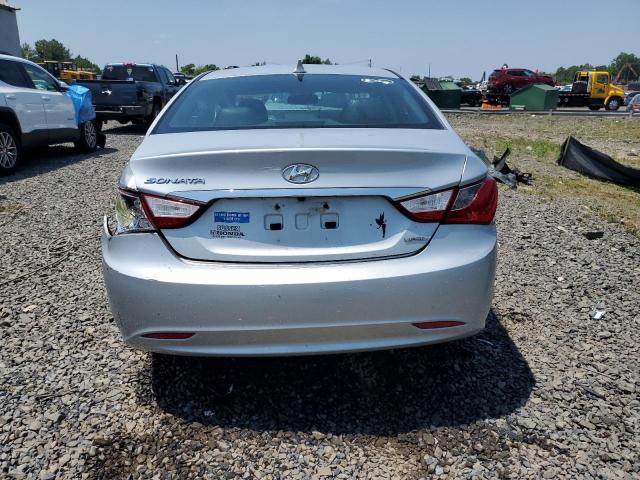 5NPEC4AC0BH130072 - 2011 HYUNDAI SONATA SE SILVER photo 6