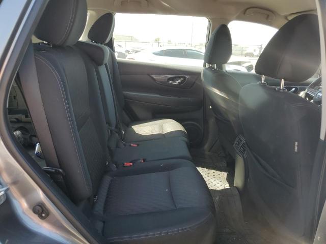 KNMAT2MT0JP576465 - 2018 NISSAN ROGUE S GRAY photo 11