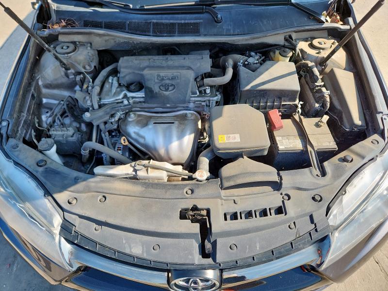 4T1BF1FK7HU445485 - 2017 TOYOTA CAMRY LE GRAY photo 11