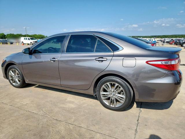 4T1BF1FK7HU445485 - 2017 TOYOTA CAMRY LE GRAY photo 2