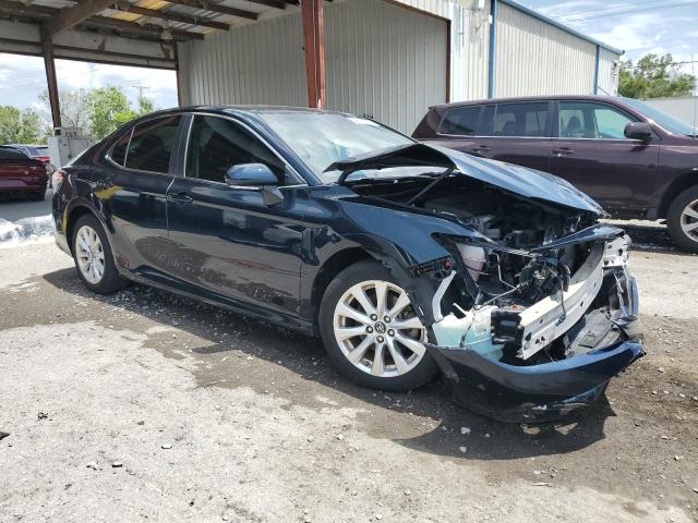 4T1B11HK6JU503541 - 2018 TOYOTA CAMRY L BLUE photo 4