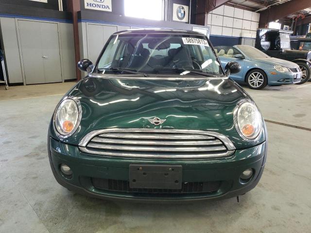 WMWMF3C50ATU76240 - 2010 MINI COOPER GREEN photo 5