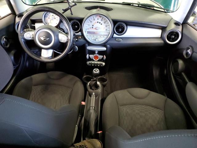 WMWMF3C50ATU76240 - 2010 MINI COOPER GREEN photo 8