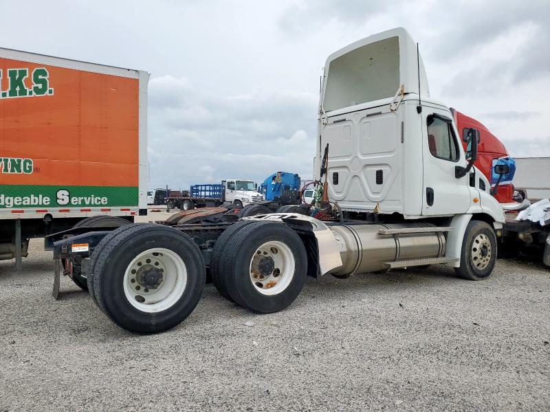 1FUJGBD92ELFY9199 - 2014 FREIGHTLINER CASCADIA 1 WHITE photo 4