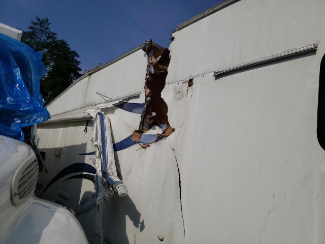 4X4FSAF294J018350 - 2004 FORS TRAILER 白色 照片 9