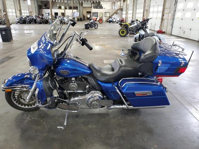 1HD1FC418AB665630 - 2010 HARLEY-DAVIDSON FLHTCU BLUE photo 3