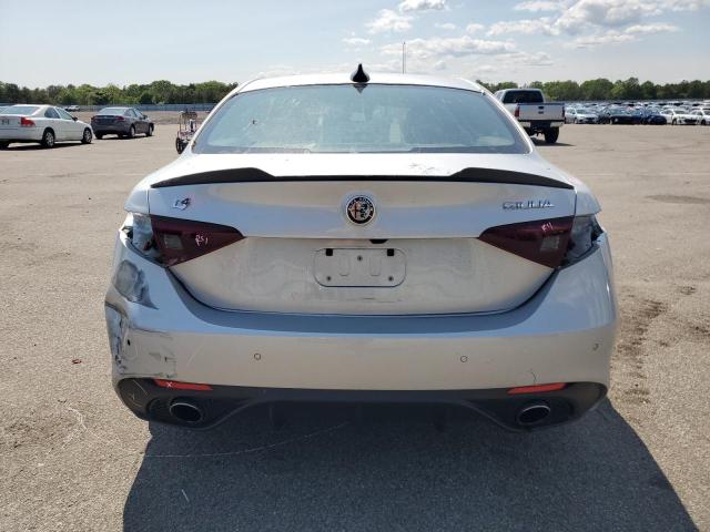 ZARFAEDN9H7533774 - 2017 ALFA ROMEO GIULIA Q4 银色 照片 6