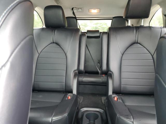 5TDGZRBH9NS564231 - 2022 TOYOTA HIGHLANDER XLE WHITE photo 10