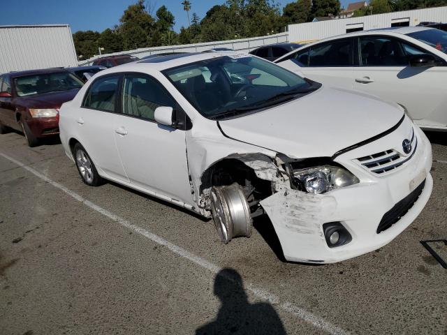 5YFBU4EE5DP104522 - 2013 TOYOTA COROLLA BASE WHITE photo 4