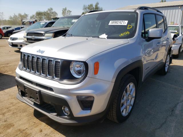 ZACNJABB8LPL91725 - 2020 JEEP RENEGADE LATITUDE SILVER photo 2