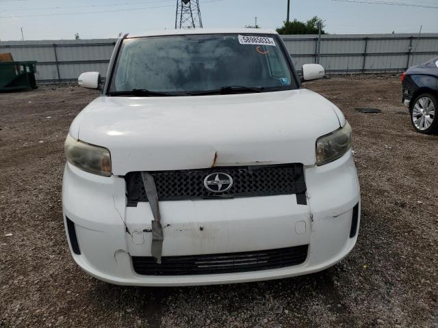 JTLKE50E881046222 - 2008 TOYOTA SCION XB WHITE photo 5