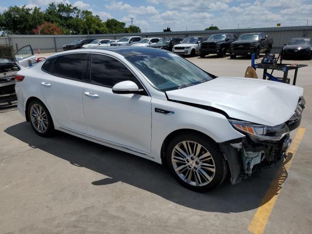 5XXGV4L29GG066012 - 2016 KIA OPTIMA SXL WHITE photo 4