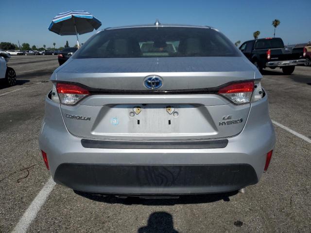 JTDBCMFE6PJ009140 - 2023 TOYOTA COROLLA LE ვერცხლისფერი ფოტო 6