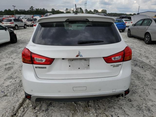 4A4AP4AUXFE009544 - 2015 MITSUBISHI OUTLANDER SE WHITE photo 6