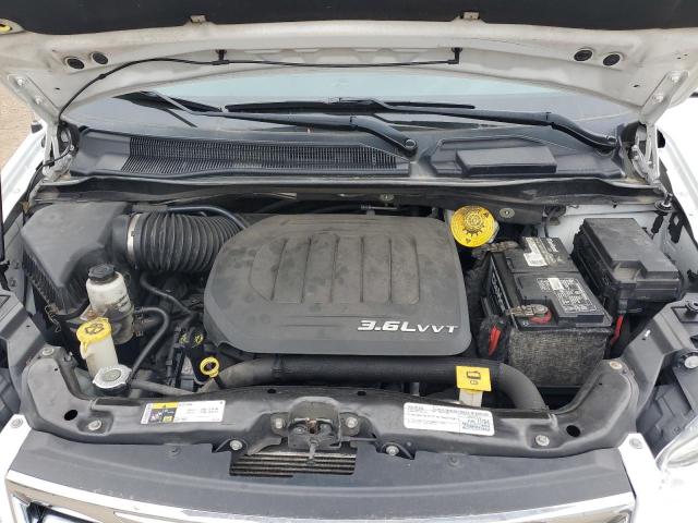 2C4RC1CG2FR697375 - 2015 CHRYSLER TOWN & COU TOURING L WHITE photo 12