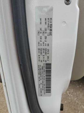 2C4RC1CG2FR697375 - 2015 CHRYSLER TOWN & COU TOURING L WHITE photo 13