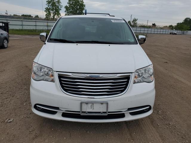 2C4RC1CG2FR697375 - 2015 CHRYSLER TOWN & COU TOURING L WHITE photo 5