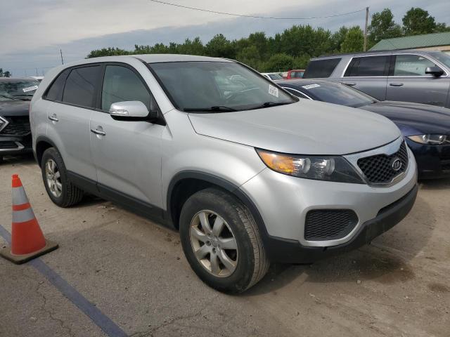 5XYKT3A17DG372895 - 2013 KIA SORENTO LX SILVER photo 4