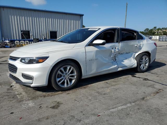 1G1ZE5STXHF111217 - 2017 CHEVROLET MALIBU LT WHITE photo 1