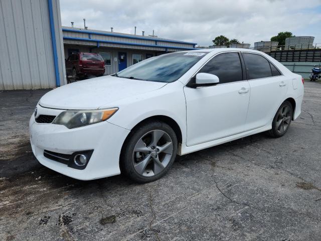 2012 TOYOTA CAMRY SE, null