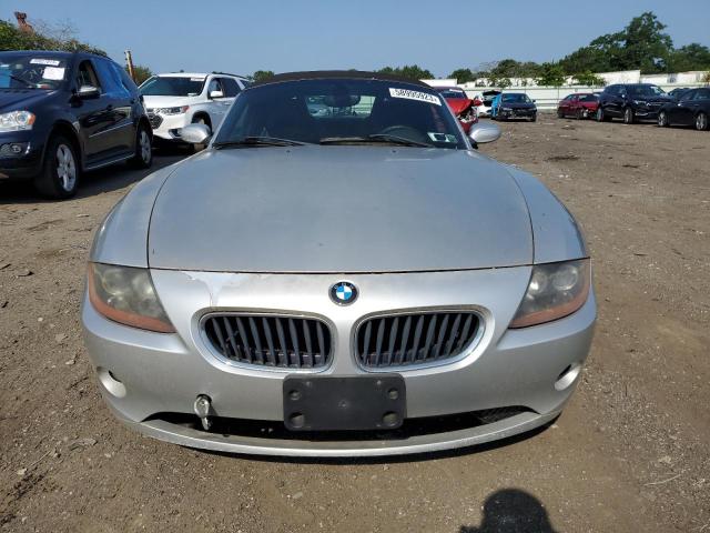 4USBT33453LS46135 - 2003 BMW Z4 2.5 SILVER photo 5