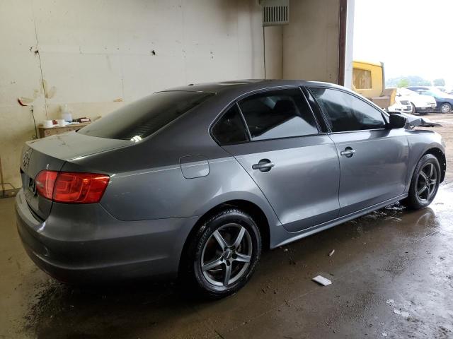 3VW2K7AJ3EM333815 - 2014 VOLKSWAGEN JETTA BASE Մոխրագույն լուսանկար 3