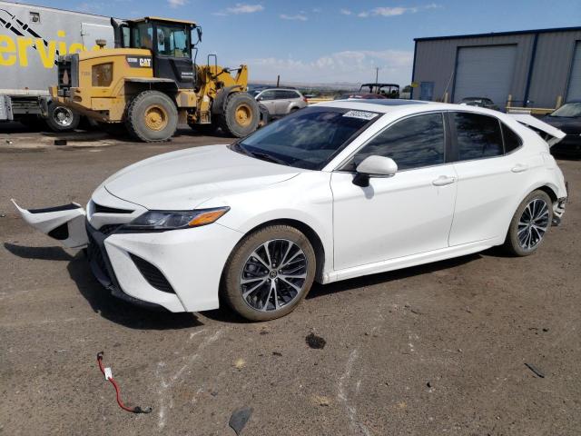 4T1G11BK4LU017411 - 2020 TOYOTA CAMRY SE WHITE photo 1