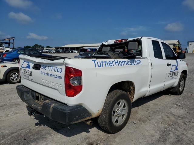 5TFRU5F16EX033222 - 2014 TOYOTA TUNDRA DOUBLE CAB SR/SR5 WHITE photo 3