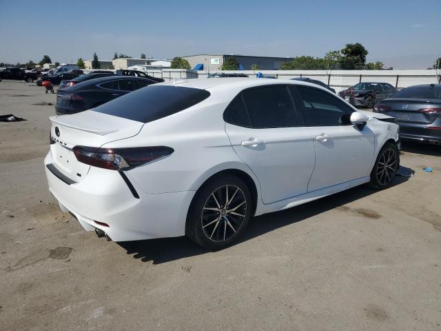 4T1G11AK6PU790565 - 2023 TOYOTA CAMRY SE NIGHT SHADE WHITE photo 3