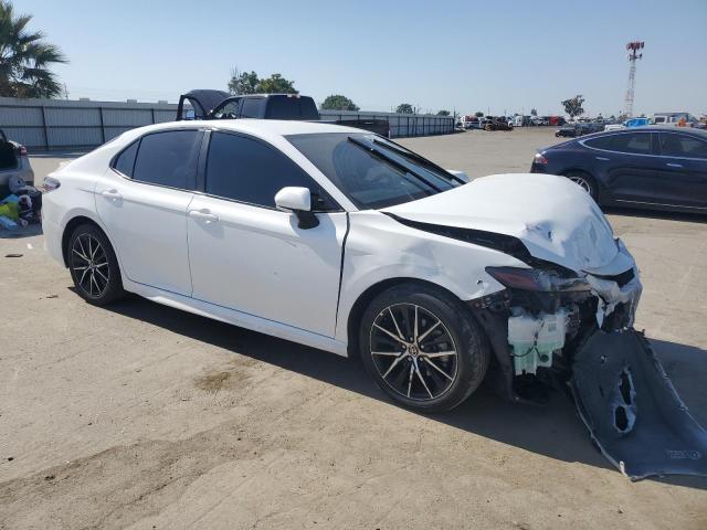 4T1G11AK6PU790565 - 2023 TOYOTA CAMRY SE NIGHT SHADE WHITE photo 4