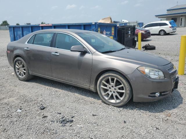 1G1ZE5E10BF130456 - 2011 CHEVROLET MALIBU LTZ بني صورة 4