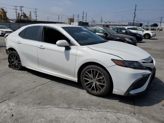 4T1T11AK4PU758213 - 2023 TOYOTA CAMRY SE NIGHT SHADE WHITE photo 4